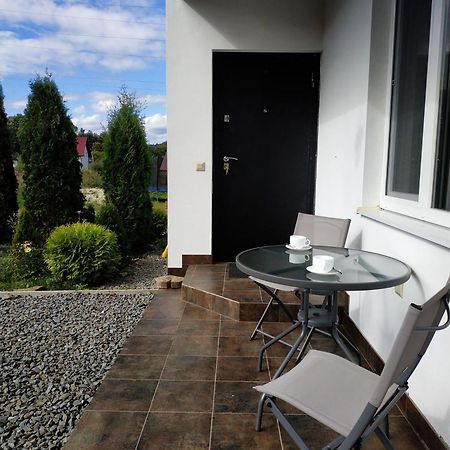 Nestg Guest House Pilipets Exterior foto