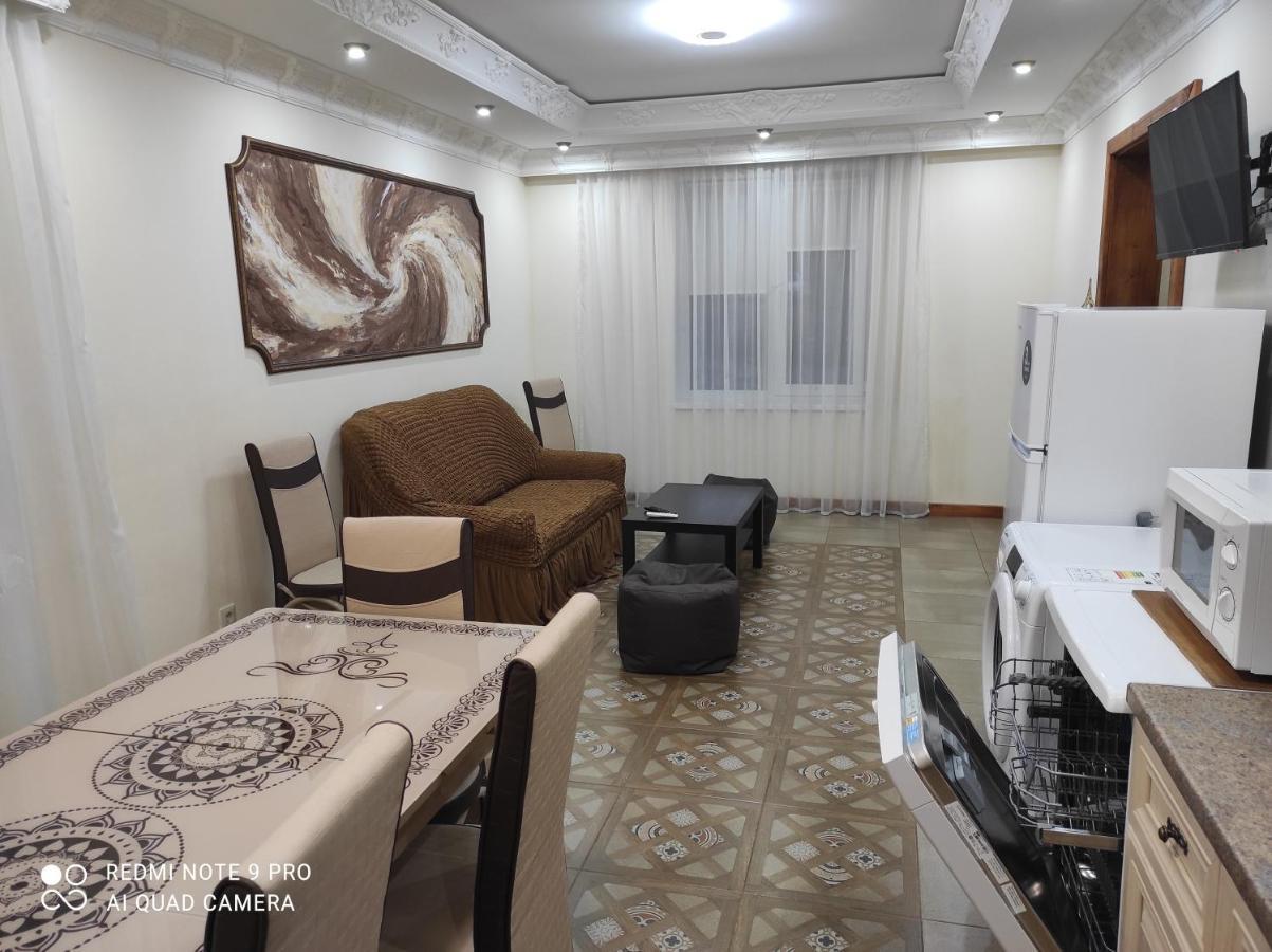 Nestg Guest House Pilipets Exterior foto