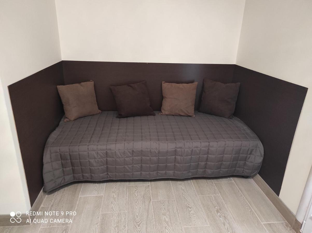 Nestg Guest House Pilipets Exterior foto